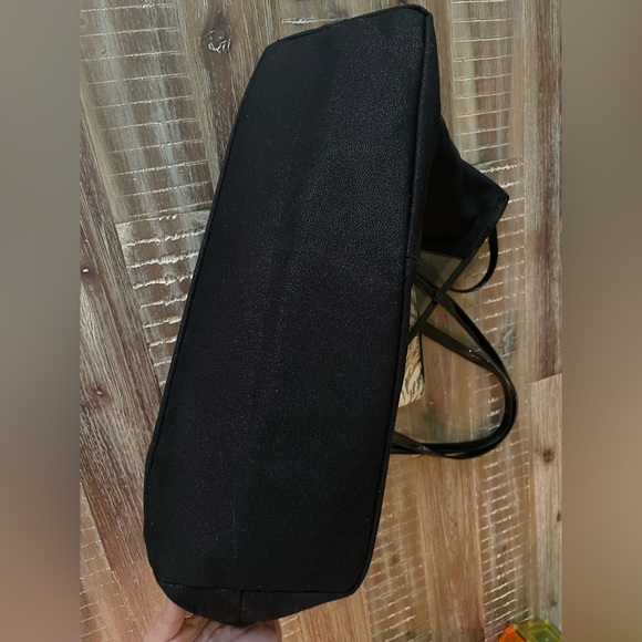 Victoria’s Secret Large Black Tote with clear panel and animal print pouch Black - Picture 8 of 9